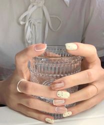 -CM.Nail美甲美睫