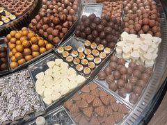 -Laderach 莱德拉(上海环贸iapm店)