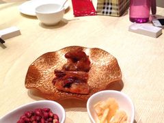 脆皮乳鸽-唐宫海鲜舫