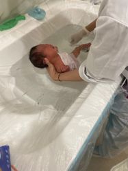 -母仪天下月子中心(光谷店)