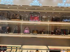 -恒一珠宝·回收黄金钻石奢侈品(灵岩南路店)