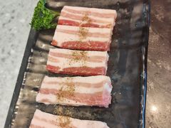 精选厚切五花肉-老熟人烤肉城(马家堡店)
