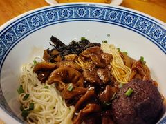 -沪西老弄堂面馆(定西路店)