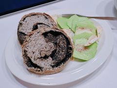 黑芝麻贝果-雀食面包店(钟楼店)