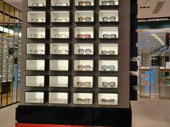 -LensCrafters亮视点(东方新天地店)