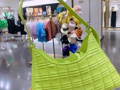 -URBAN REVIVO(济南世茂广场店)