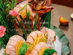 -鼎泰亨·海鲜牛肉餐厅(滨江店)