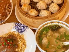 -炉旺斋上海小笼包·小馄饨