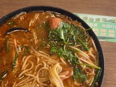-肥汁米蘭香港米线(定西路店)