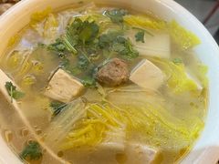 白菜豆腐丸子汤-卤煮老北京酱肉馆
