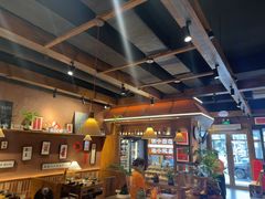 -巴卤社老火锅(财富店)