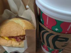 -星巴克(广州淘金路店)