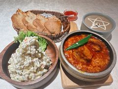 -俄士厨房(环球港店)