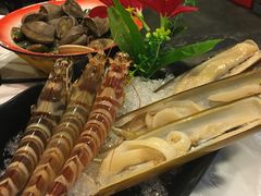 -鲜入围煮花胶鸡海鲜火锅