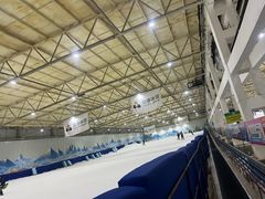 -乔波室内滑雪场