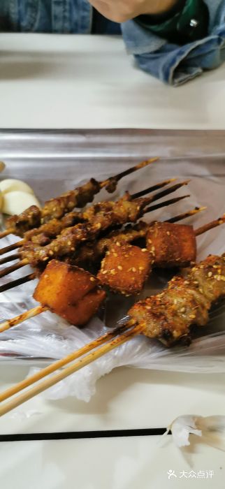 正宗新疆天山烧烤(贵新街店)图片