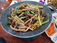-天天初二·天津传统捞面·天津特色菜(凌奥总店)