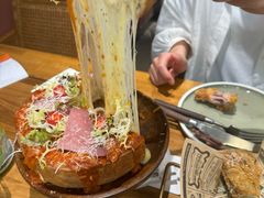 -Dragon Pizza•圆脸龙披萨·牛排餐厅