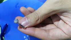 -威德钻石-克拉钻大本营(南京东路店)