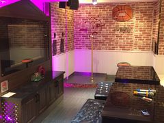 -唯爱KTV聚会餐厅(仙林东城汇店)