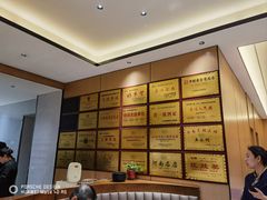-梅利汴京烤鸭•开封豫菜地标店(东大街店)