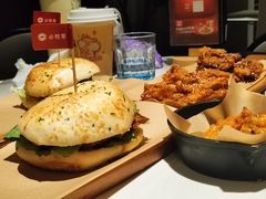 -必胜客(松雷店)