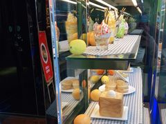 面包甜点陈列柜-小资太太餐厅(南岗区店)