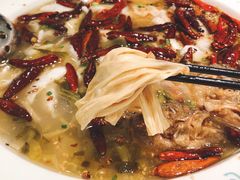 -姚姚酸菜鱼·金戈戈香港豉油鸡(喜荟城联名店)