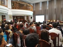-上海市静安区图书馆(新闸路馆)