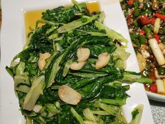 -冰冰龙虾·江湖菜·花园江景餐厅