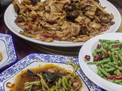 -壹阁胡羊焖饼(特色小吃街店)