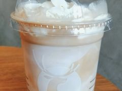 瓦尔登滑雪拿铁-瑞幸咖啡(凯德龙之梦莘庄店)