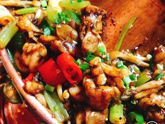 -巴四老城区炭火蛙锅(张江店)