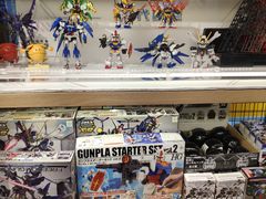 -泡泡玛特POPMART(崇文门国瑞城店)