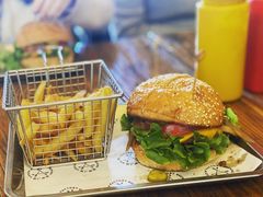 牛肉汉堡-Arrow Factory Brewing箭厂啤酒