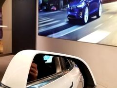 -TESLA 特斯拉(上海太古汇体验店)