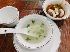 鱼汤-正能量脆肉鲩火锅
