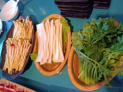 -慢丽江·云南野生菌土鸡锅(付家庄店)