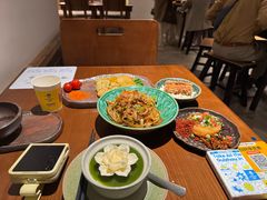 -包整·丝娃娃(一览甲秀楼风景店)