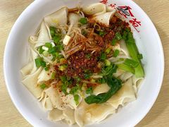 油泼面-北医三院职工食堂