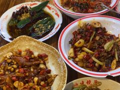 -冶建镜子·老南昌大排档·江西虾王(总店)