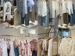 -王府井奥莱临潼小镇(临潼店)