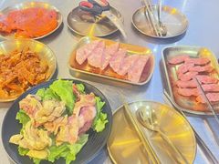 -胡悦里韩式烤肉(芝罘万达广场店)