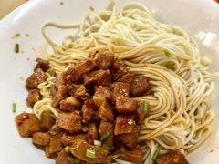 招牌辣肉干拌面-辣肉面大王(天平路店)