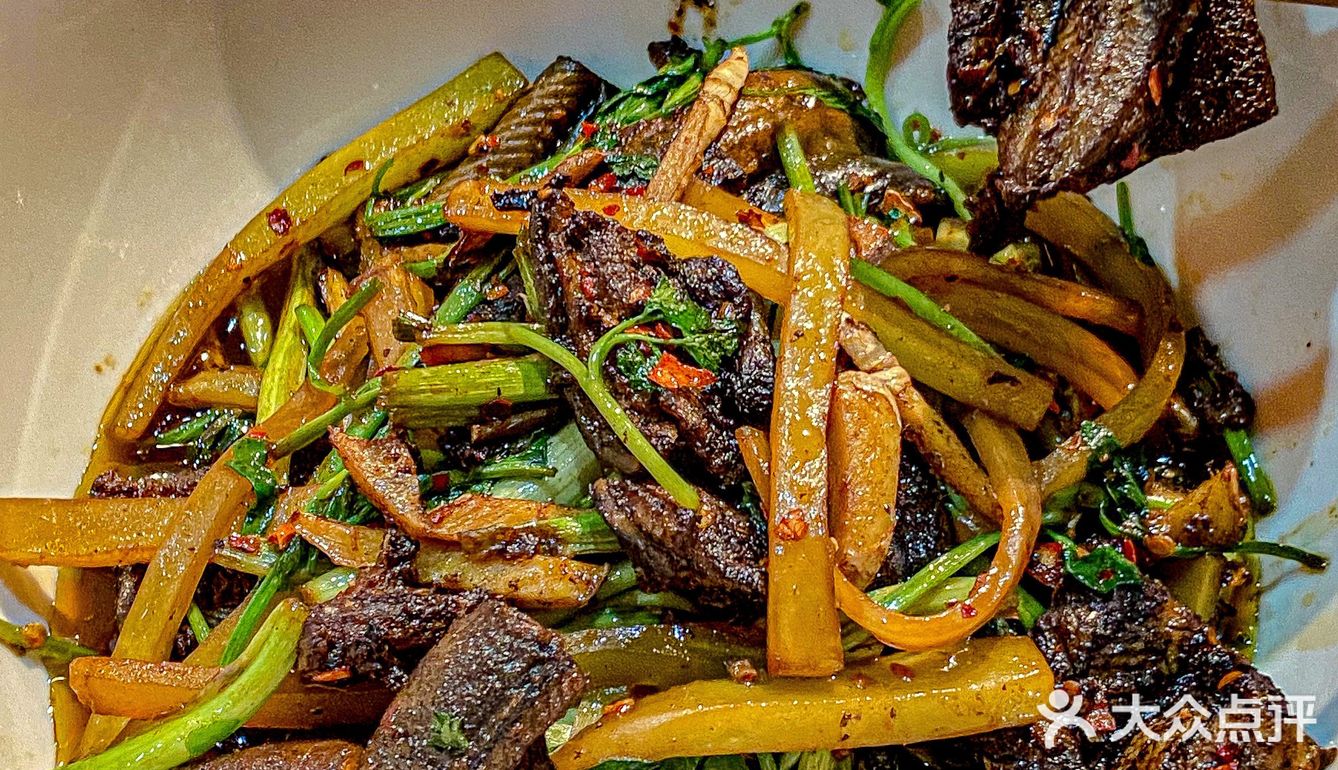 来长沙人推荐的湘菜馆子❗️茶油炒黄牛肉爆下饭🆘