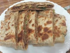 -溢心园香河肉饼总店