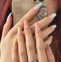 -悦指间美甲美睫