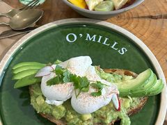 牛油果温泉蛋吐司-O'mills Sourdough Bakery&Bistro(永嘉路店)