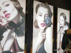 -上海跨国采购会展中心