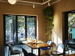 靠窗位-Money Shops(愚园路店)